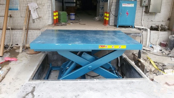丽江电动剪叉式升降平台厂家