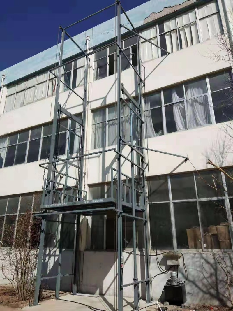 丽江室外贴墙货梯